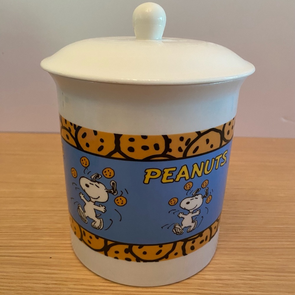 Peanuts Snoopy Ceramic Cookie Jar